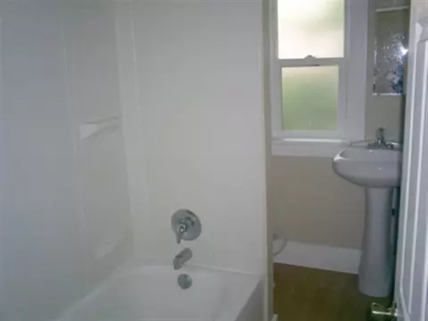 528 E 8th Ave, Spokane, WA 99202 photo 8