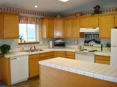 1009 E Nebraska, Spokane, WA 99208 photo 2