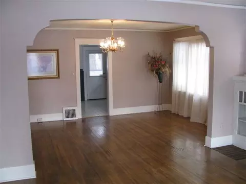805 E 33rd, Spokane, WA 99203 photo 2