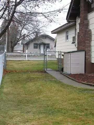 203 E Dalton Ave, Spokane, WA 99207 photo 2