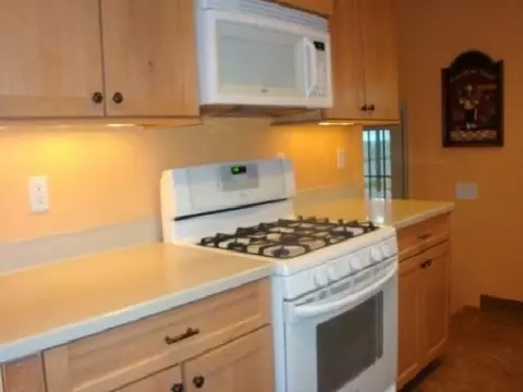 1228 E 39th Ave, Spokane, WA 99203 photo 4
