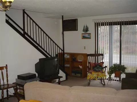2121 E Upriver Dr #1, Spokane, WA 99207 photo 4