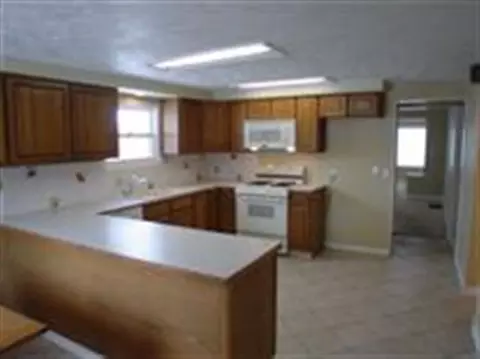 35 E 30 Ave, Spokane, WA 99203 photo 4
