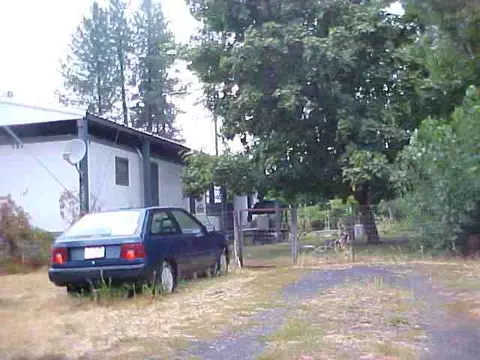 427 E 4th St, Deer Park, WA 99006 photo 4