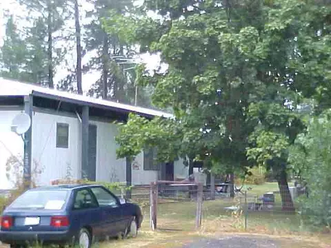 427 E 4th St, Deer Park, WA 99006 photo 2
