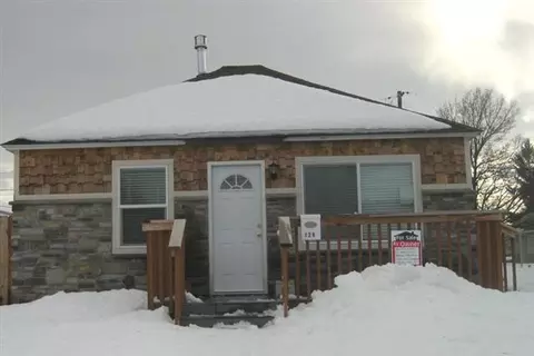 128 E Sanson, Spokane, WA 99207 photo 1