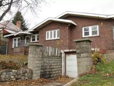 365 SW State St, Pullman, WA 99163 photo 2
