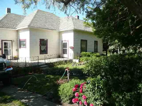 402 E Poplar, Tekoa, WA 99033 photo 1
