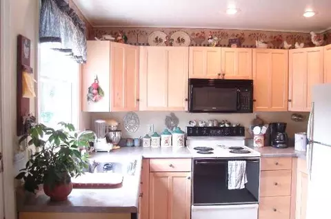1704 E 14th Ave, Spokane, WA 99202 photo 2