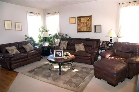 620 E Blackhawk Dr, Spokane, WA 99208 photo 2