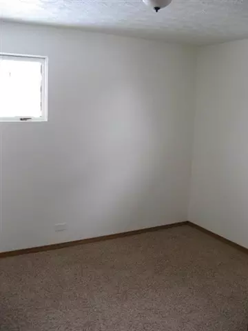 817 E Hoffman Ave, Spokane, WA 99207 photo 8