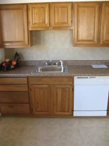 817 E Hoffman Ave, Spokane, WA 99207 photo 3