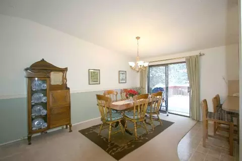 925 E Pinecone Ct, Spokane, WA 99208 photo 4