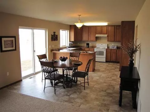 8701 N Cherry Ln, Spokane, WA 99208 photo 5