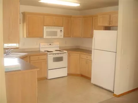 11621 E 7th, Spokane Valley, WA 99206 photo 2