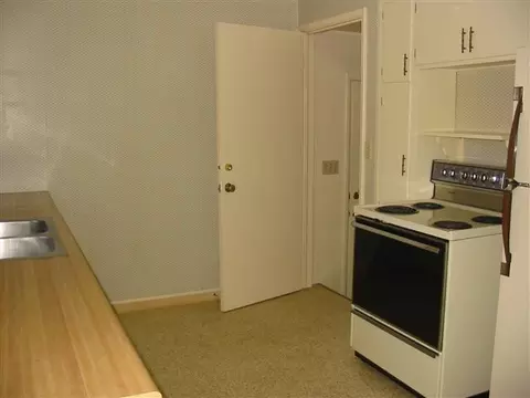 1203 E 33rd, Spokane, WA 99203 photo 4