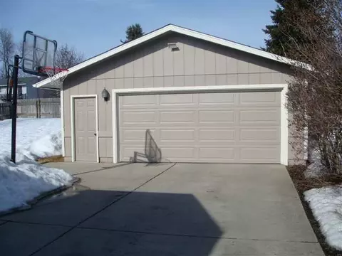 703 E Sierra Ave, Spokane, WA 99208 photo 9