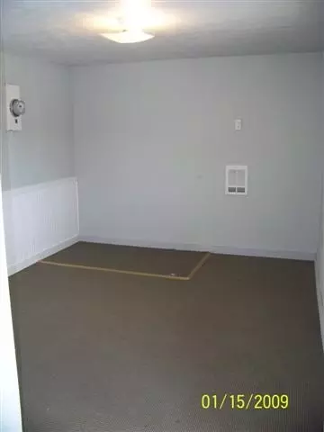 504 E Longfellow Ave, Spokane, WA 99207 photo 9