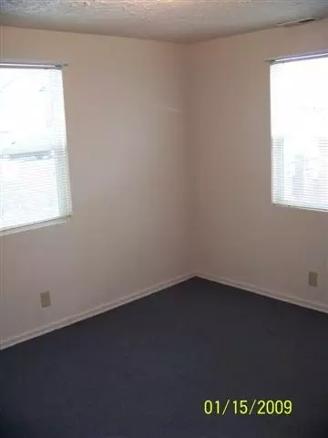 504 E Longfellow Ave, Spokane, WA 99207 photo 6