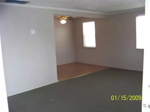 504 E Longfellow Ave, Spokane, WA 99207 photo 2