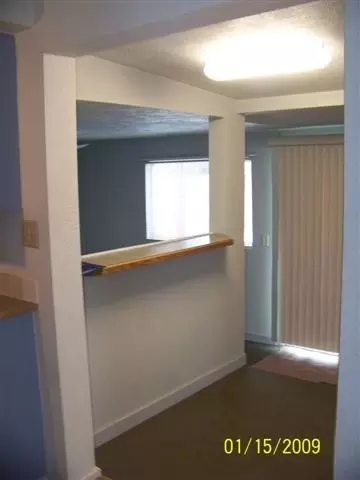 504 E Longfellow Ave, Spokane, WA 99207 photo 5