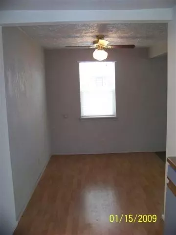 504 E Longfellow Ave, Spokane, WA 99207 photo 3