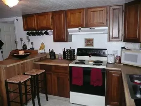 2111 E Longfellow Ave, Spokane, WA 99207 photo 3