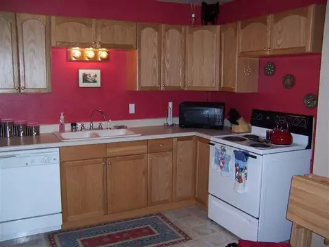 823 E Hoffman, Spokane, WA 99207 photo 8