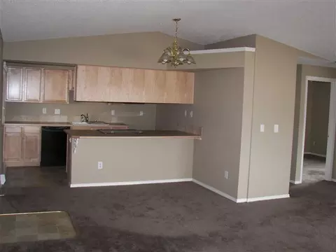 210 E Weile UNIT 4, Spokane, WA 99208 photo 9