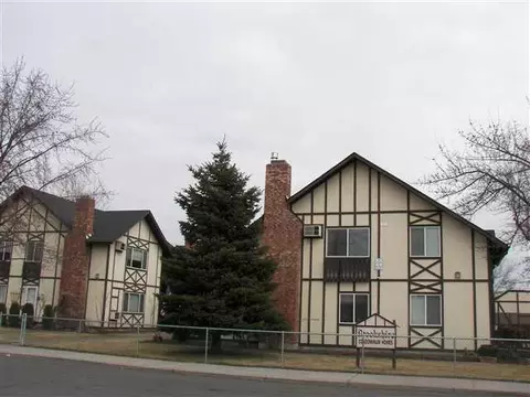 210 E Weile UNIT 4, Spokane, WA 99208 photo 2