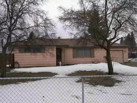 2704 E Winger Rd, Mead, WA 99021 photo 9