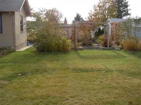 1012 E Longfellow, Spokane, WA 99207 photo 2