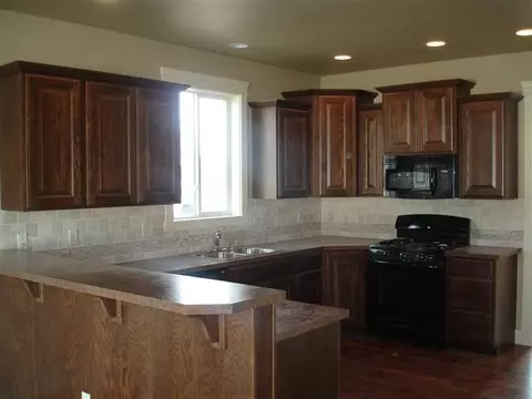 19326 E 4th Ave, Spokane Valley, WA 99016 photo 3