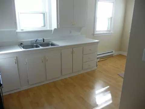 538 E Sanson Ave, Spokane, WA 99207 photo 3