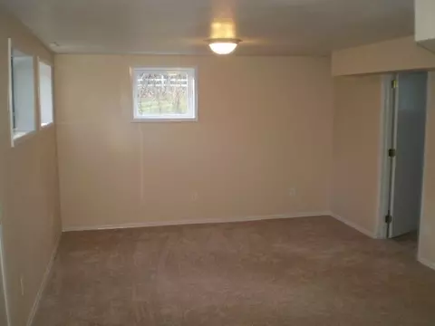 1307 S Crestline St, Spokane, WA 99202 photo 4