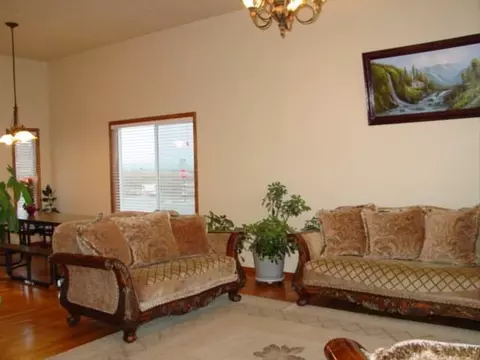 17715 E Windsor Ct, Greenacres, WA 99016 photo 3