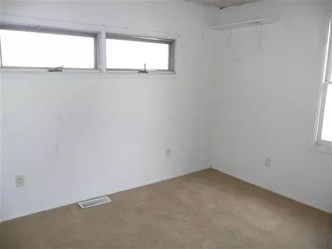 2103 E Sharp Ave, Spokane, WA 99202 photo 5