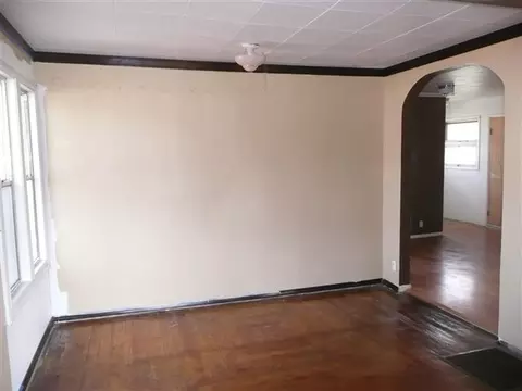 2103 E Sharp Ave, Spokane, WA 99202 photo 2