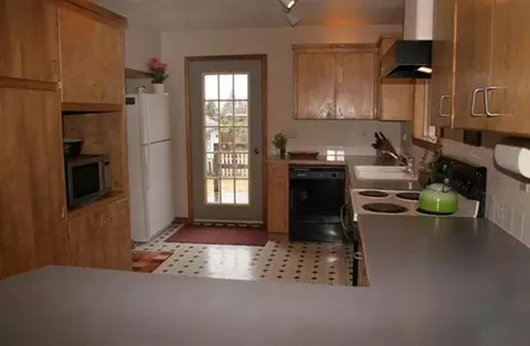703 E 32nd Ave, Spokane, WA 99203 photo 3