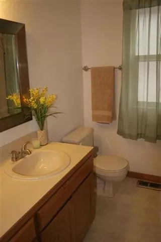 703 E 32nd Ave, Spokane, WA 99203 photo 9