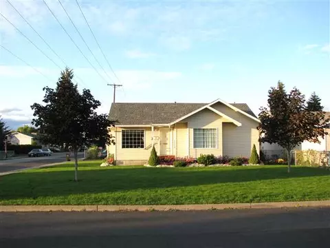 2901 E Grace, Spokane, WA 99207 photo 1
