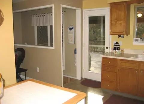 3704 E 12th Ave, Spokane, WA 99202 photo 4