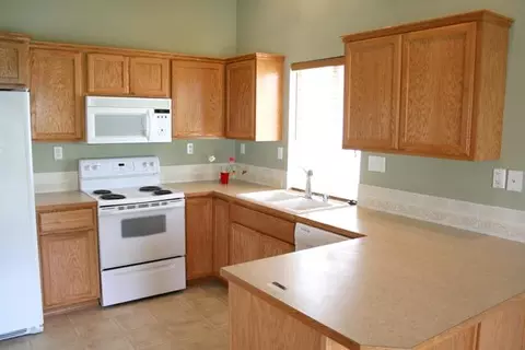 423 E Blackhawk Dr, Spokane, WA 99208 photo 3