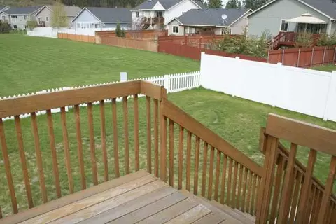 423 E Blackhawk Dr, Spokane, WA 99208 photo 2