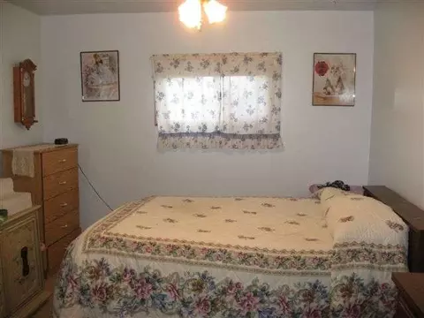 1731 Everett, Spokane, WA 99207 photo 6
