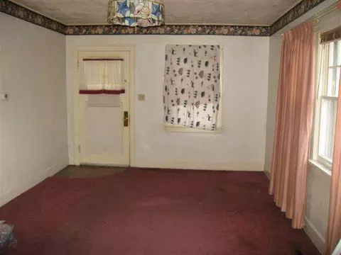 228 E Sanson, Spokane, WA 99207 photo 2