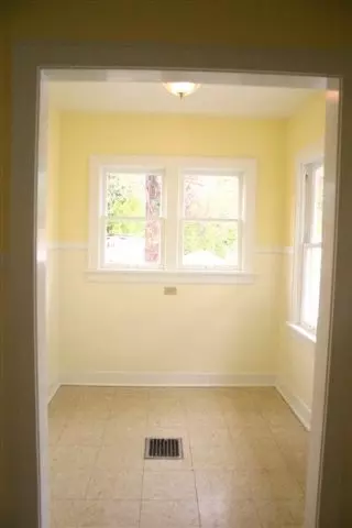 407 E 23rd Ave, Spokane, WA 99203 photo 5