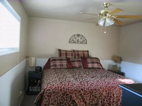513 E Columbia Ave, Spokane, WA 99208 photo 2