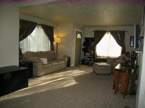 513 E Columbia Ave, Spokane, WA 99208 photo 3