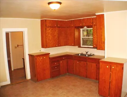 2617 E Sharp, Spokane, WA 99202 photo 4